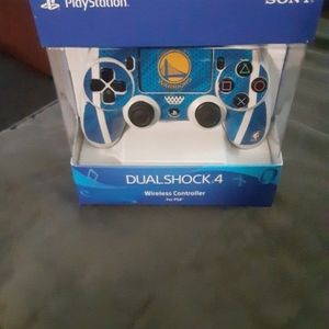 PS4 Dualshock 4 Wireless Controller For Ps4 (Glacier White) In-box Used